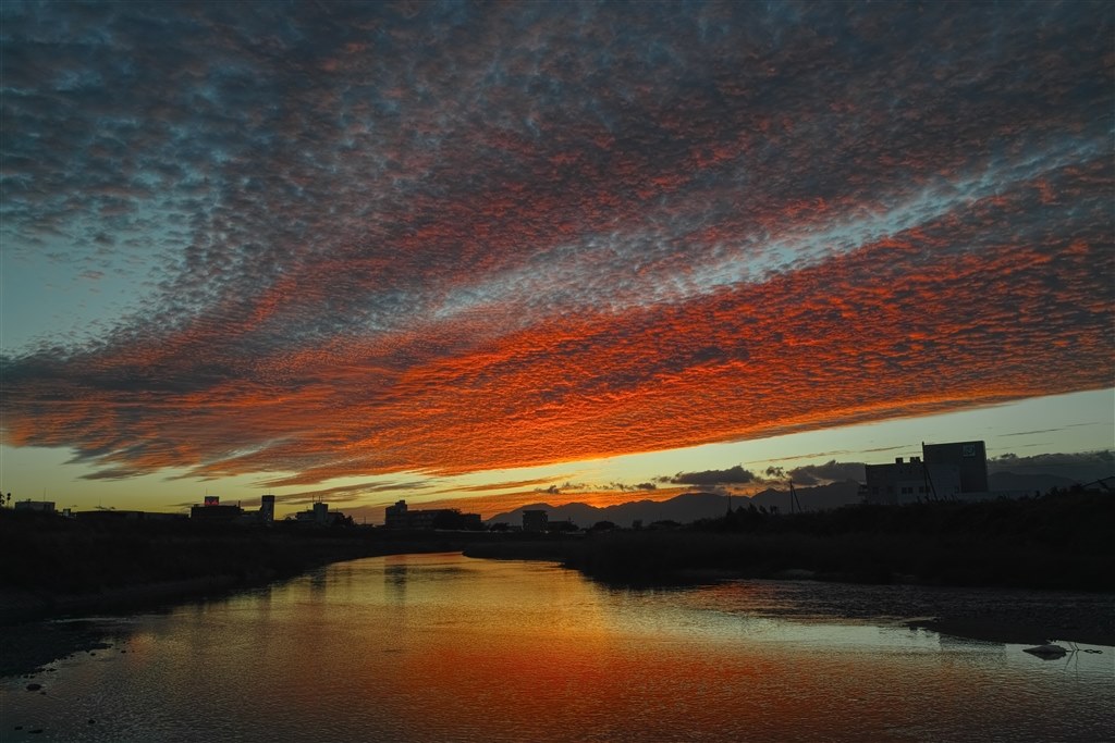 夕焼け空。』 シグマ SIGMA DP1 Merrill のクチコミ掲示板 - 価格.com