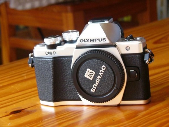 オリンパス OM-D E-M5 MarkIII ボディ 美品 1950ショット オリンパス OM-D E-M5 MarkIII ボディ 美品 1950ショット（Nikon