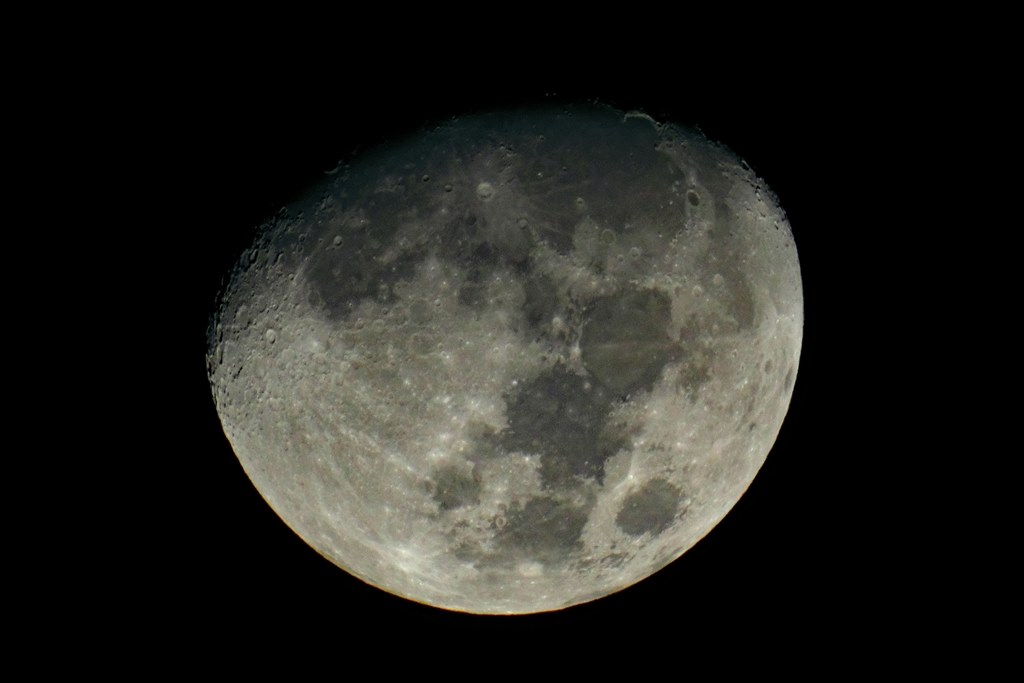 今夜の月を』 SONY FE 200-600mm F5.6-6.3 G OSS SEL200600G の