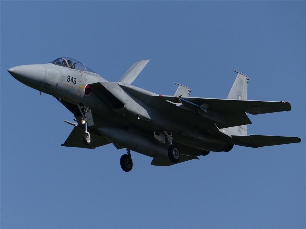 戦闘機撮影用に迷っています』 パナソニック LUMIX DC-TZ90 のクチコミ