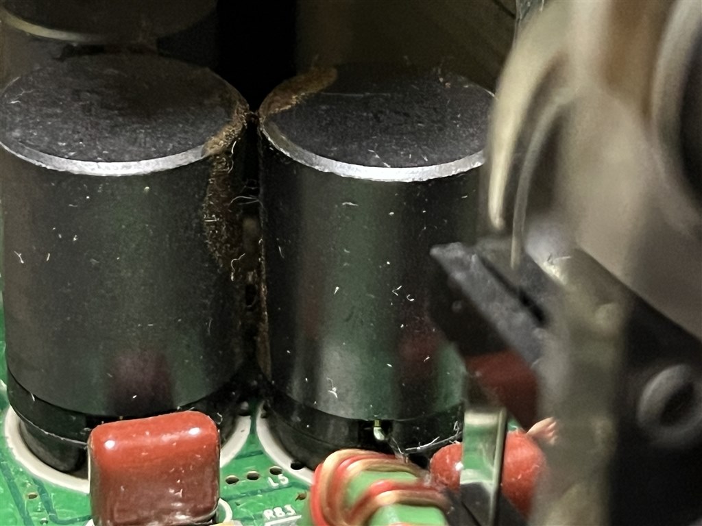 右スピーカーから音が出なくなりました。』 SANSUI SMC-300BT の 右スピーカーから音が出なくなりました。』 SANSUI SMC-300BT の