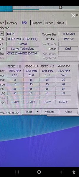 Corsair CMK32GX4M2E3200C16 [DDR4 PC4-25600 16GB 2枚組]投稿画像