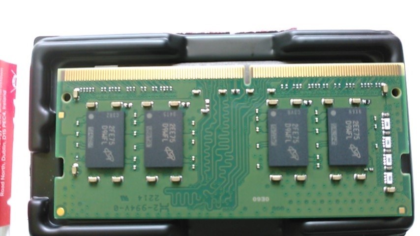 NOTE PCメモリ追加は、初めて！！』 キングストン KCP426SS8/8 [SODIMM