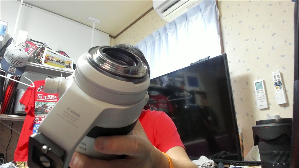 見事にやりました(笑) 装着してバッグ入れたままはダメですね』 CANON