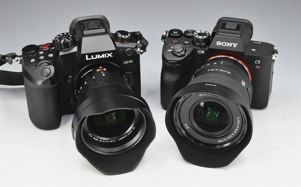 SONY α7R V ILCE-7RM5 ボディ - デジタルカメラ