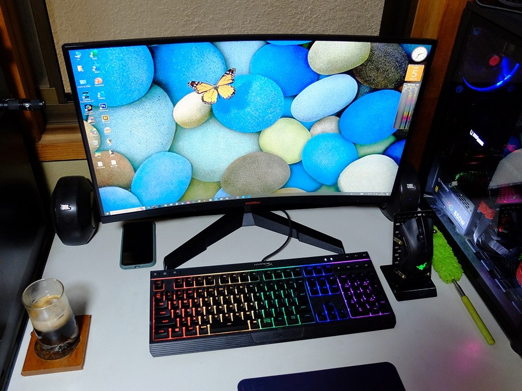 なにを買ったのかって2K（2560X1440)モニターを買いました