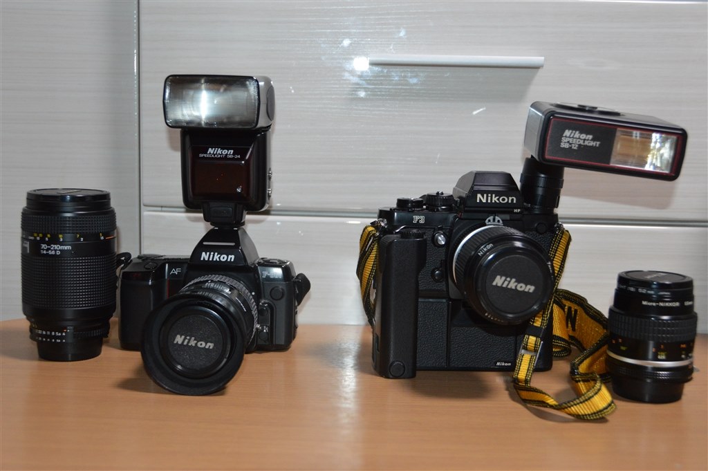 Nikon フィルムカメラ F-801 　スピードライト SB-24 Nikon フィルムカメラ F-801 スピードライト SB-24 フィルムカメラ