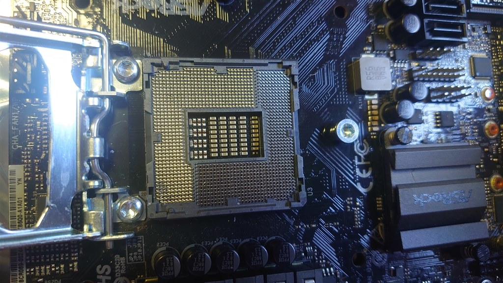 BIOS表示しない原因はCPUソケット?』 ASRock Z390M-ITX/ac のクチコミ 
