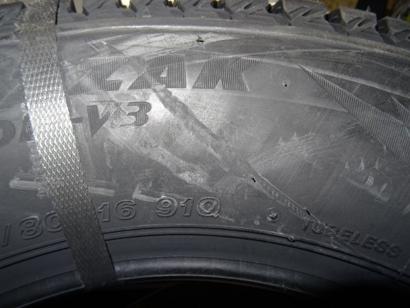 ブリヂストン BLIZZAK DM-V3 175/80R16 91Q 価格比較 - 価格.com