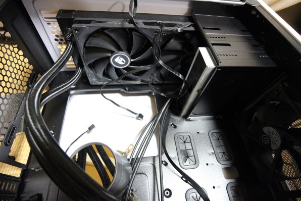 Thermaltake Versa H26 Black /w casefan CA-1J5-00M1WN-01 [ブラック