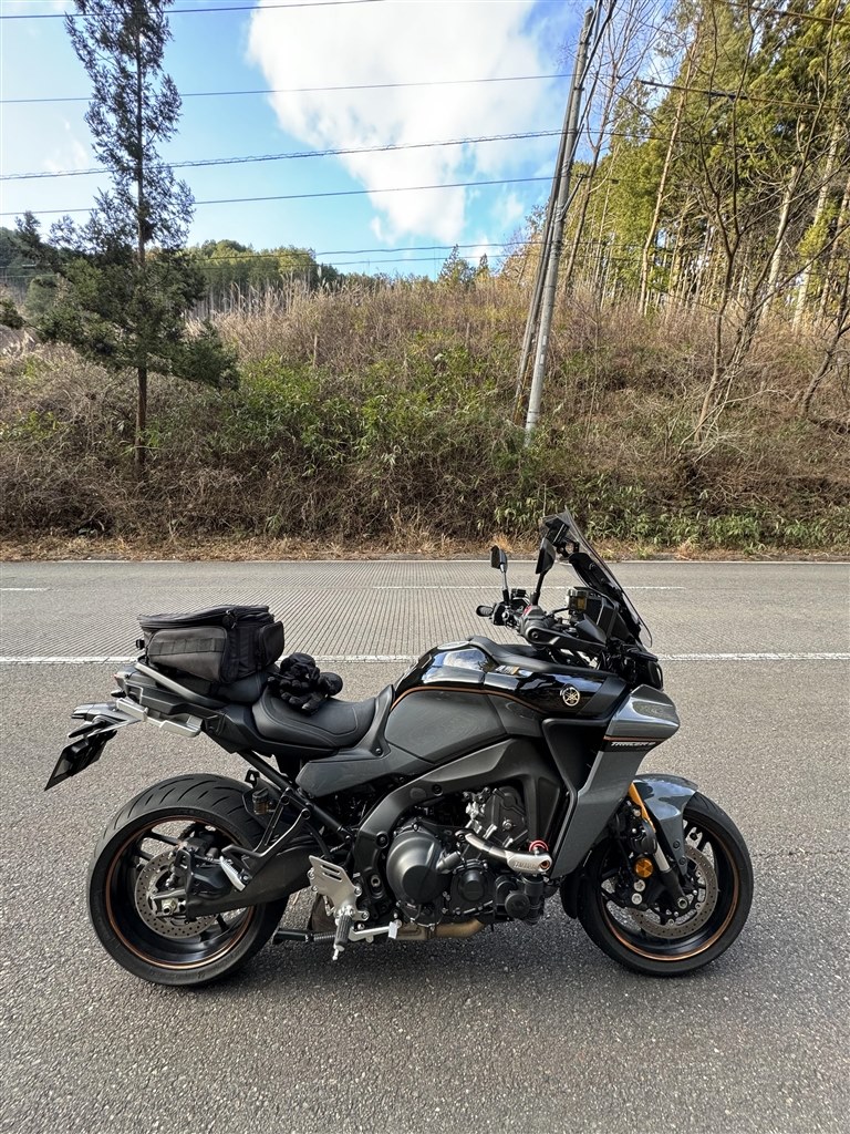 2000km走行フォグランプ、ドラレコ、ディスプレイオーディオ取付