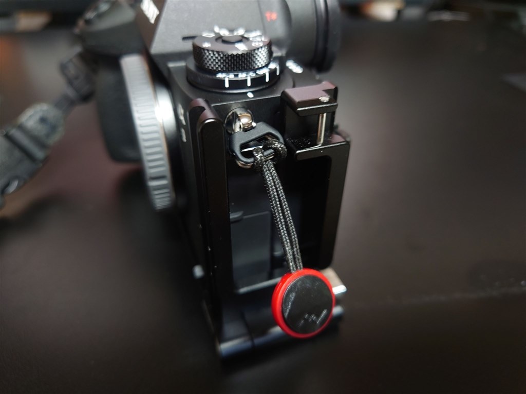 L字ブラケット SmallRig 折り畳み式L型ブラケット3984で代用