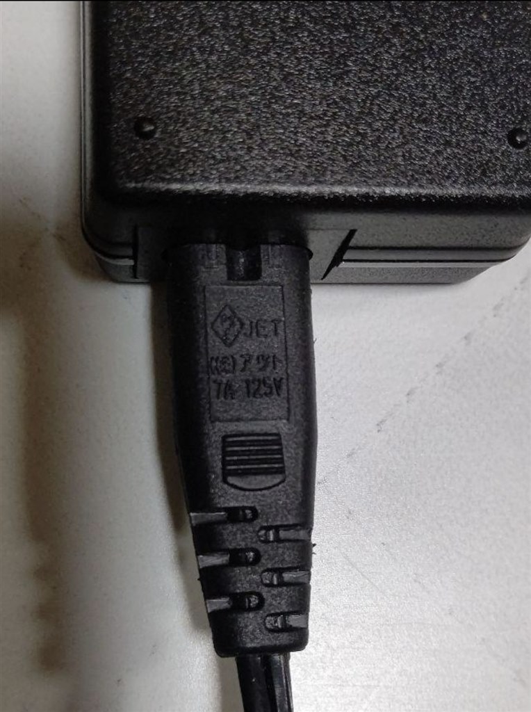 代用できる充電器（アダプター）』 京セラ Finecam SL300R の