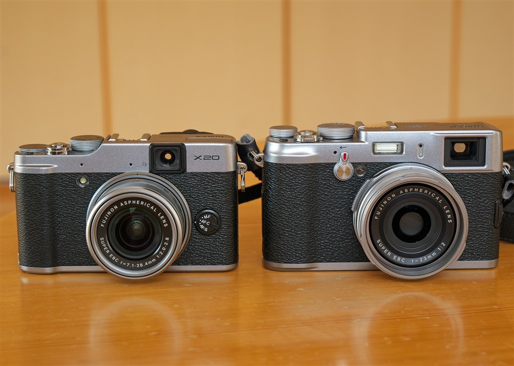 Fujifilm x10 フジフィルム　美品　付属品多数 Fujifilm x10 フジフィルム 美品 付属品多数 富士フイルム - FUJIFILM