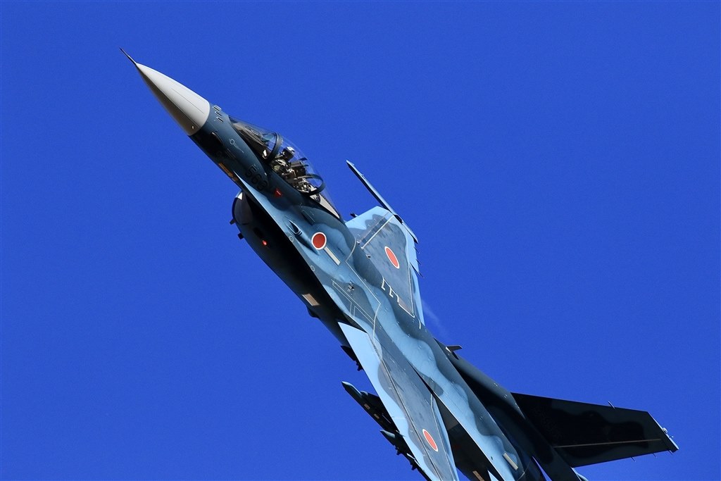 戦闘機撮った方いらっしゃいませんか』 CANON RF800mm F11 IS 戦闘機撮った方いらっしゃいませんか』 CANON RF800mm F11 IS