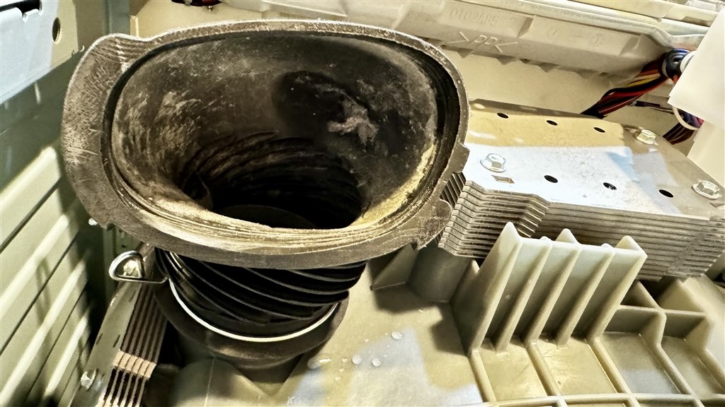 1年目のヒートポンプユニット交換』 パナソニック NA-LX127BL の