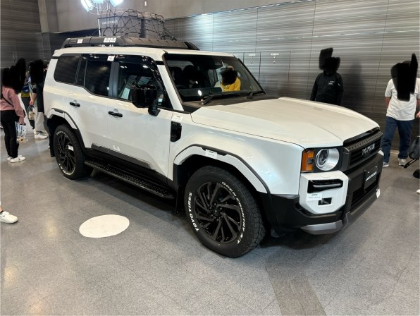 ランドクルーザー250 モデリスタ オーバーフェンダー プラチナホワイト LAND CRUISER“250”（ランドクルーザー“250”） MODELLISTA