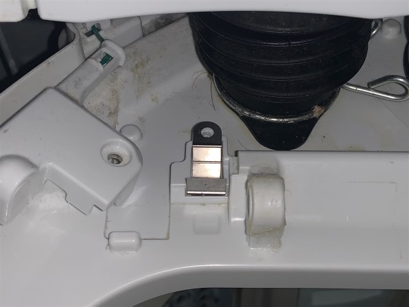内蓋のヒンジ部分が破損』 日立 ビートウォッシュ BW-DV100A の