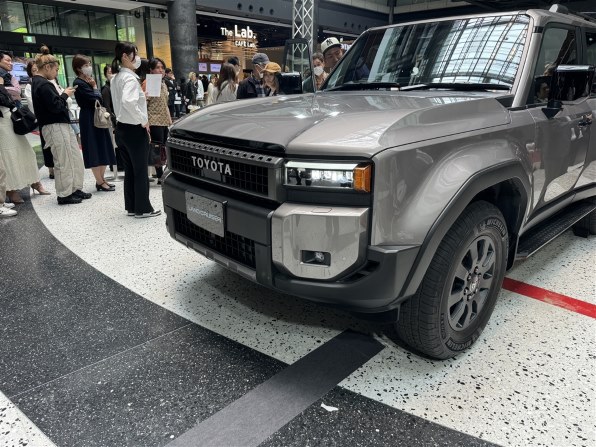 18インチ タイヤのみ 3925639_l.jpg