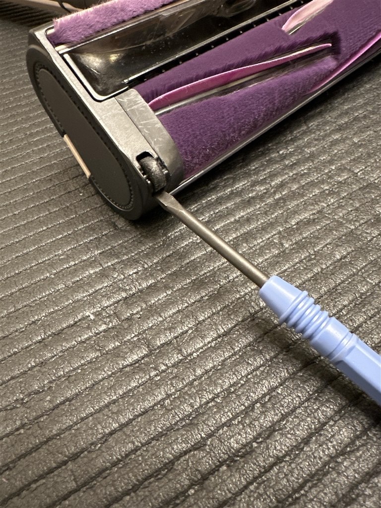 シャーク　コードレス掃除機　交換ヘッド コードレス掃除機 Shark EVOFLEX のクリーナーヘッドの分解修理