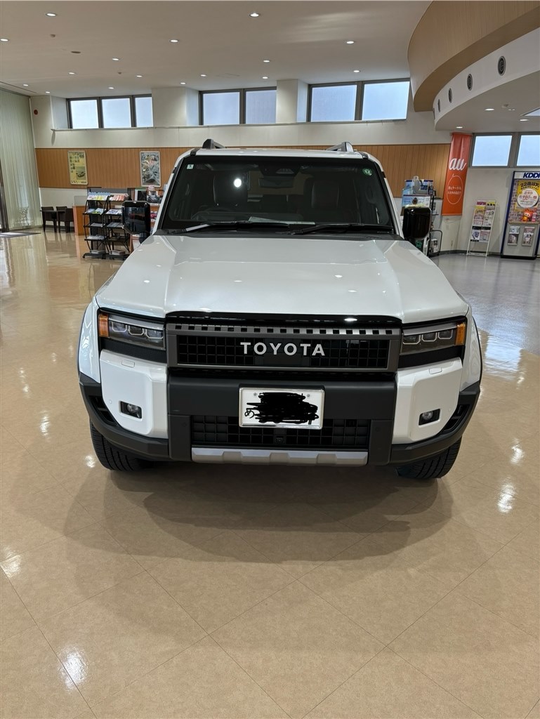 楽天市場】太縁サイズ カーボン調 ナンバーフレーム TOYOTA