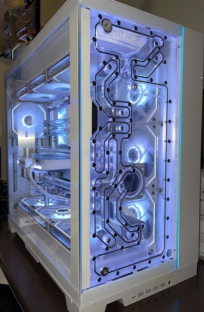 ピラーレースケースで白いPC』 LIAN LI O11 Dynamic EVO XL のクチコミ