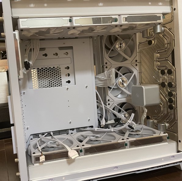 ギミックが全て。ギミックが評価できるかどうか。』 LIAN LI O11