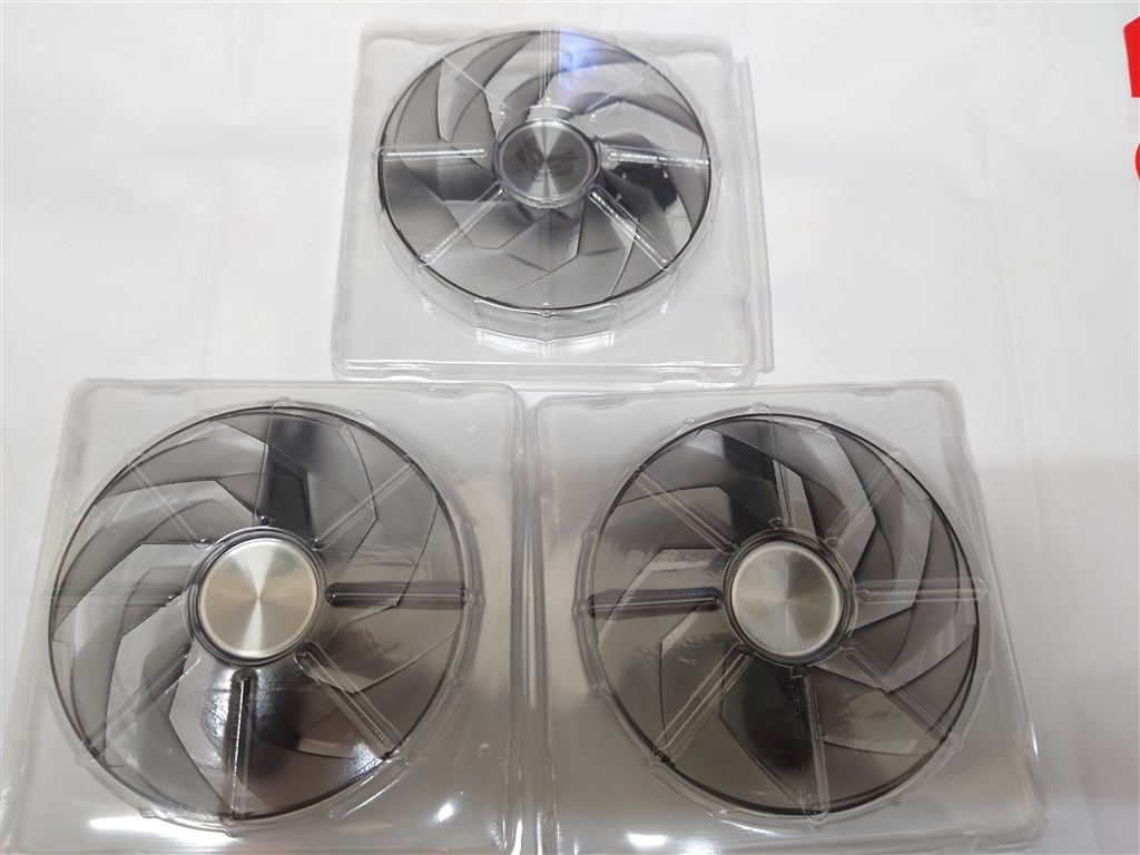 補修用ファンセットについて』 SAPPHIRE SAPPHIRE NITRO+ Radeon 補修用ファンセットについて』 SAPPHIRE SAPPHIRE NITRO+ Radeon