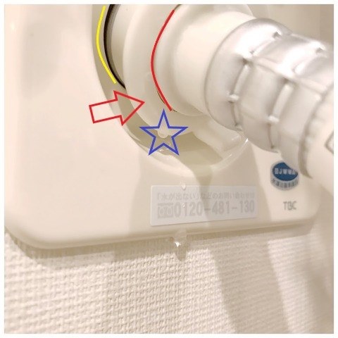 洗濯機交換後の水栓部からの水漏れ』 パナソニック NA-FA8K2-W