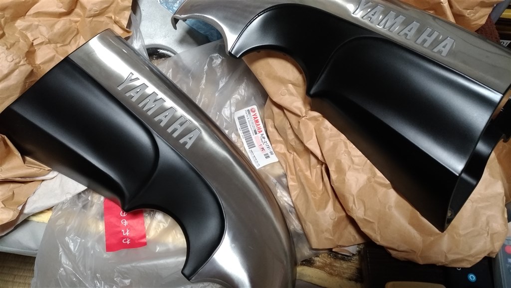 VMAX1200 純正ダミーダクト左右セット ヤマハVMAX1200 純正