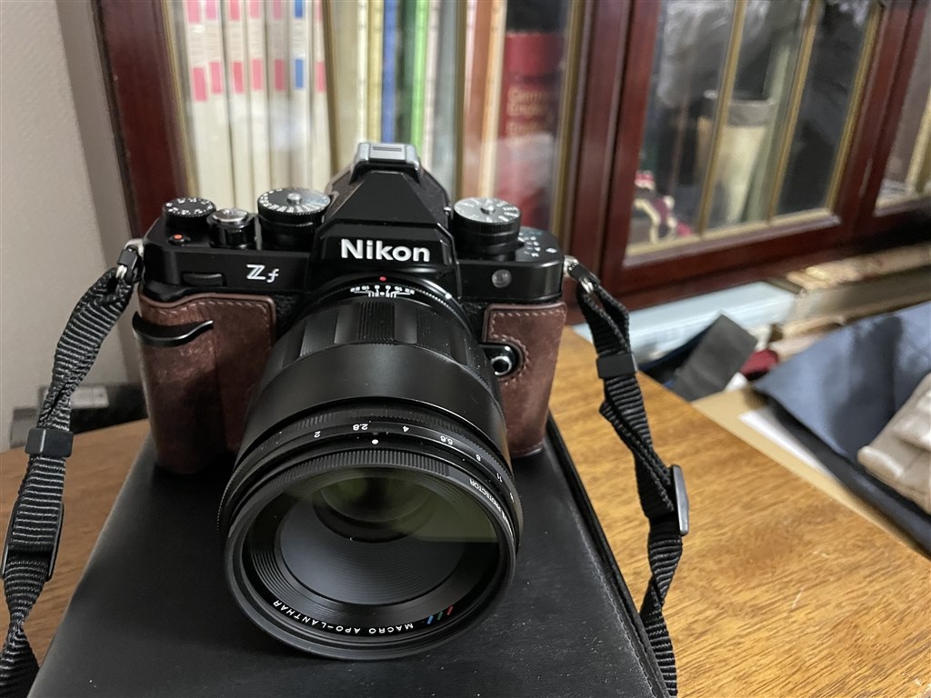 【ニコン　ＥＭ　ボディ　レンズ　ニッコール　ｆ＝５０mm　１：１．８】革ケース付 ニコン EM ボディ レンズ ニッコール f＝50mm 1：1．8