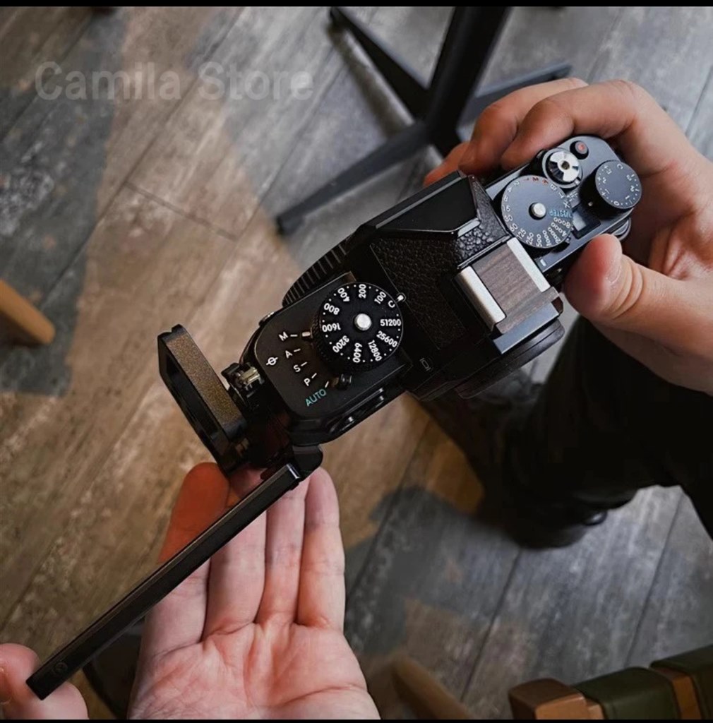 グリップとLブラケットが一体になった製品を発見しました。』 ニコン Z