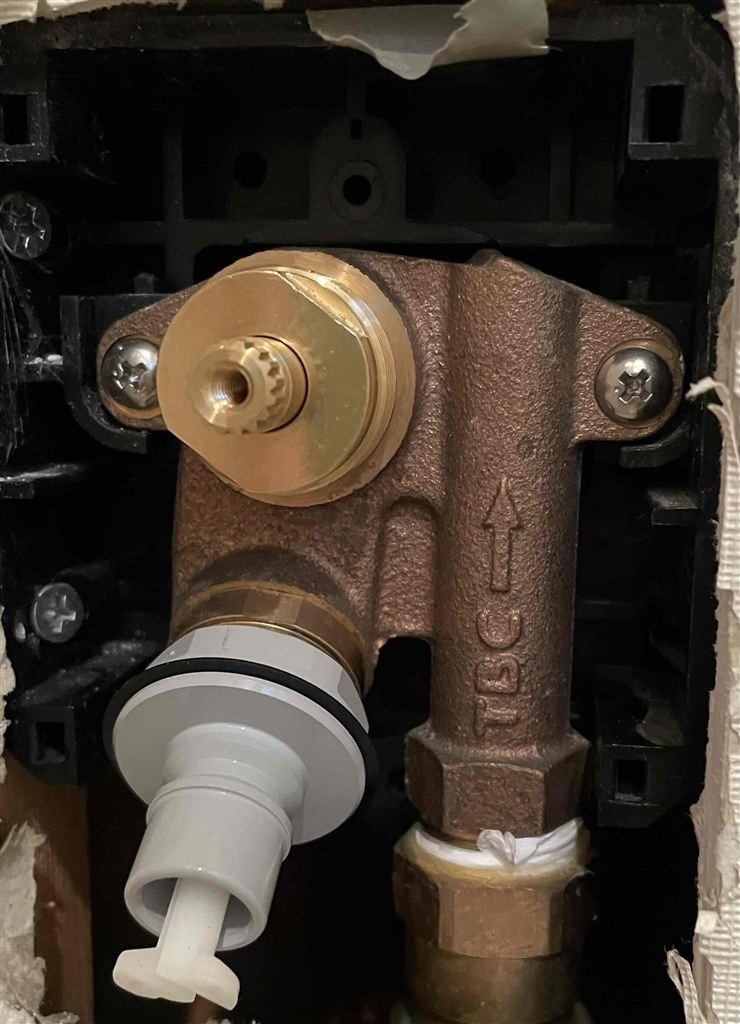 洗濯機交換後の水栓部からの水漏れ』 パナソニック NA-FA8K2-W