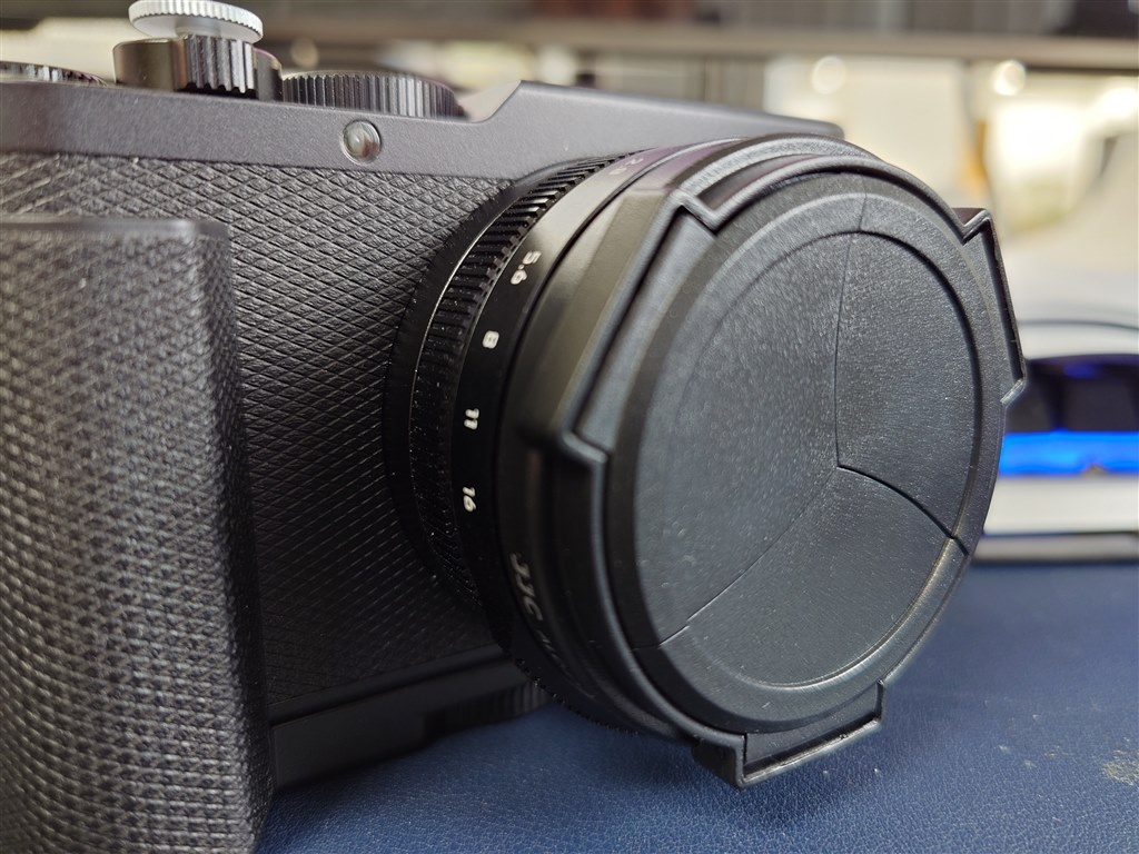 【ほぼ新品】ライカ d-lux8 レンズフィルター付き ライカD-LUX8 / ライカオンラインストア