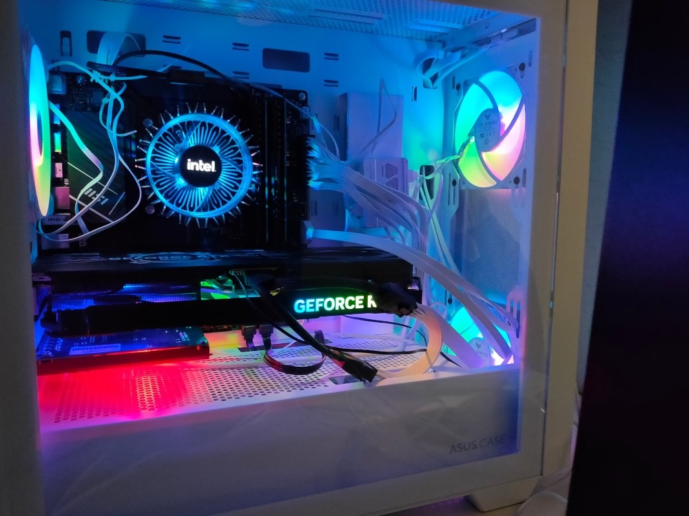 値下げ②爆速！ｹﾞｰﾐﾝｸﾞPC　i7-7700K & GTX1070 Win10　BIGなおまけつき 値下げ②爆速！ｹﾞｰﾐﾝｸﾞPC i7-7700K & GTX1070 Win10 BIGなおまけつき