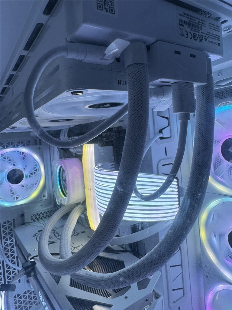 光らない LCD画面設定でない』 Corsair iCUE LINK H150i LCD WHITE CW