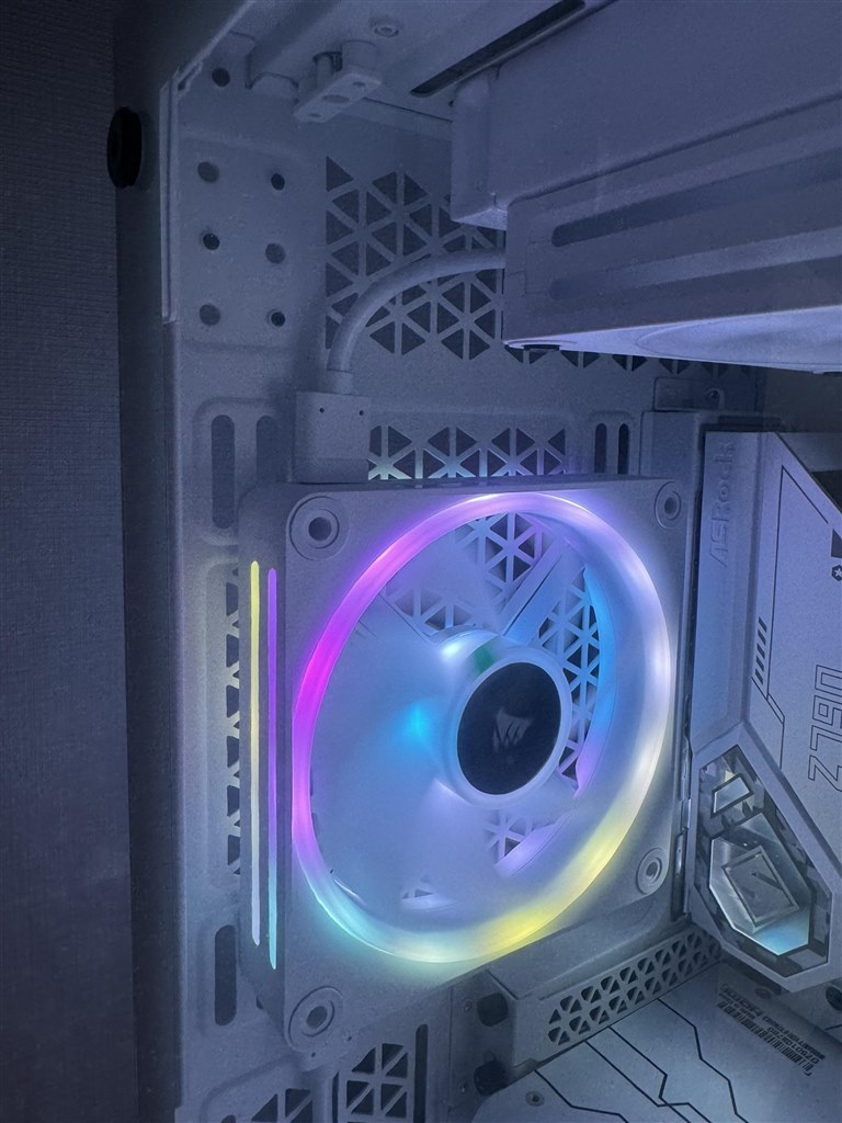 光らない LCD画面設定でない』 Corsair iCUE LINK H150i LCD WHITE CW