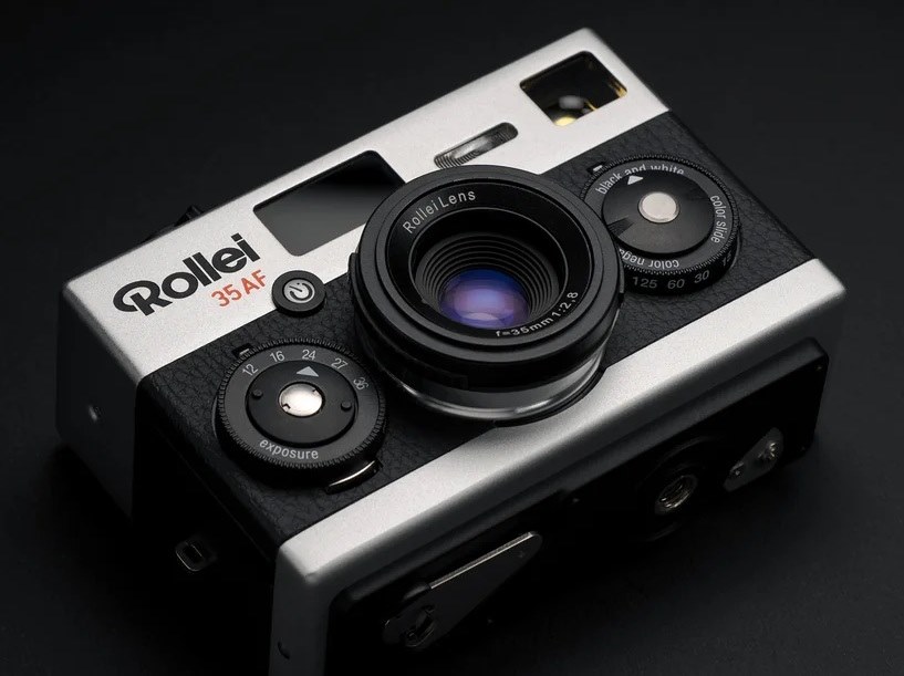 こちらが気になります』 ペンタックス PENTAX 17 [ダークシルバー] の