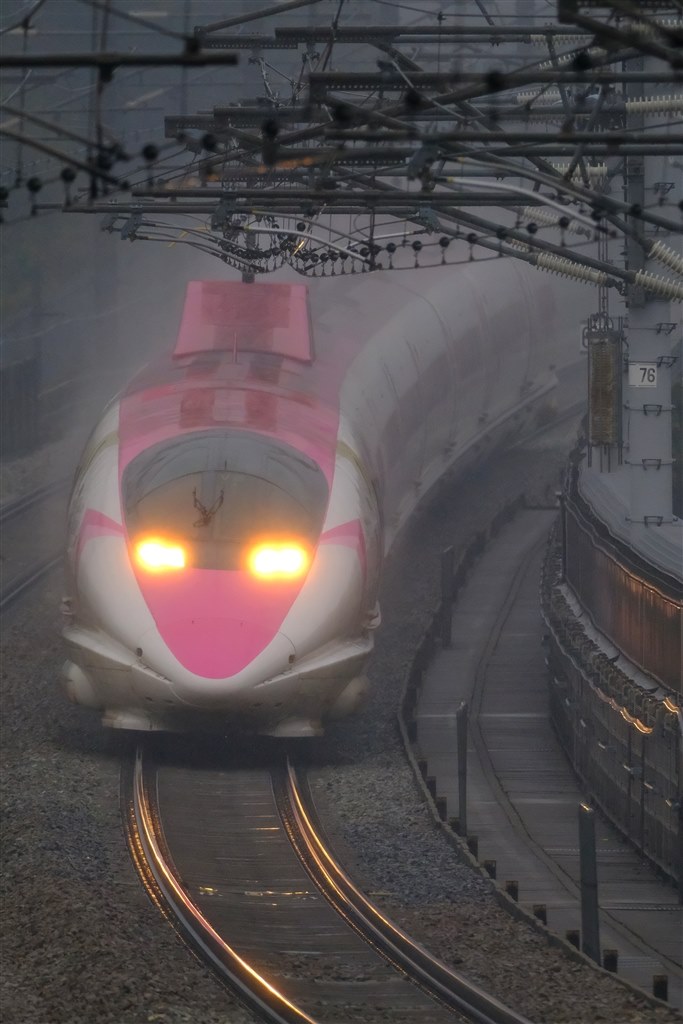 雨の大津トンネル（新幹線撮影の使用感）』 富士フイルム フジノン