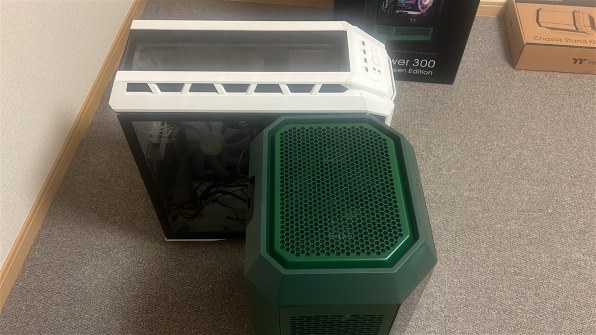 Thermaltake The Tower 300 Limestone CA-1Y4-00SIWN-00 [ライム