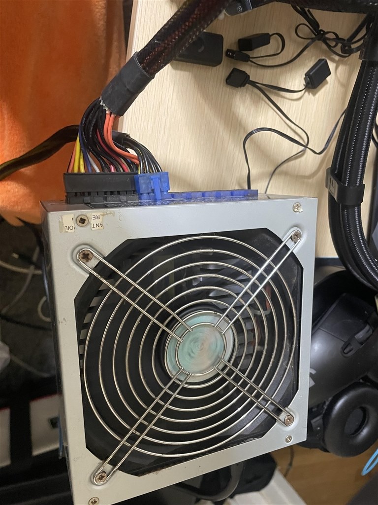 最小構成でファンは回ってるのに画面が映りません。』 クチコミ