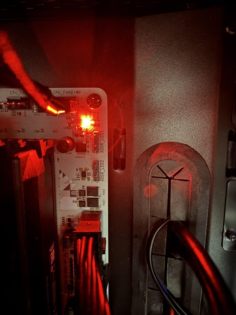 CPUランプが点灯。モニタが映らない』 ASRock B650 Steel Legend