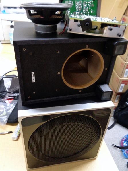 片方のスピーカーから音が出ません』 ロジクール Z4 のクチコミ