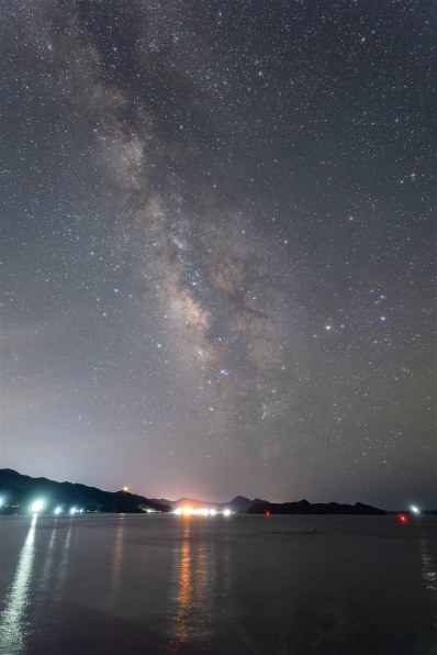 シグマ　20mm F1.4 DG HSM [ニコン用] Amazon.co.jp: SIGMA 単焦点広角レンズ Art 20mm F1.4 DG HSM