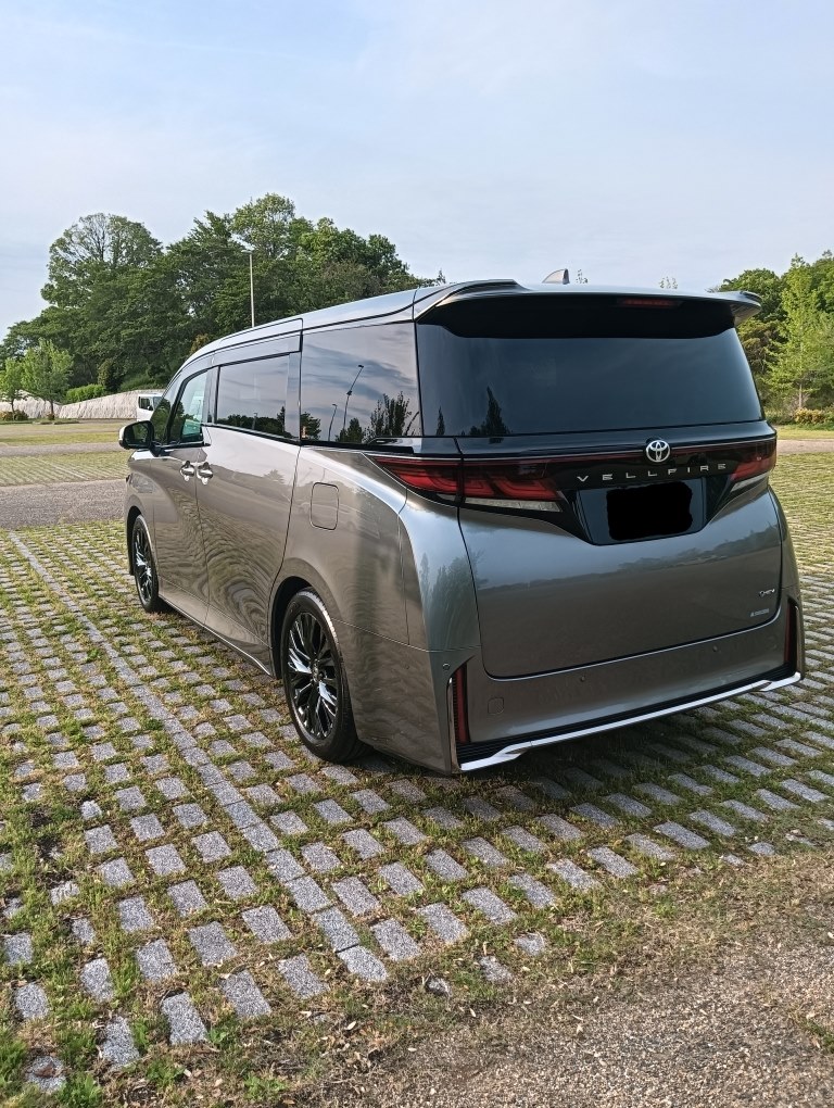 たか　トヨタ 新型ヴェルファイア カラーサンプル プレシャスメタル 楽天市場】トヨタ特注 1/30 トヨタ ヴェルファイア 2025 プレシャス