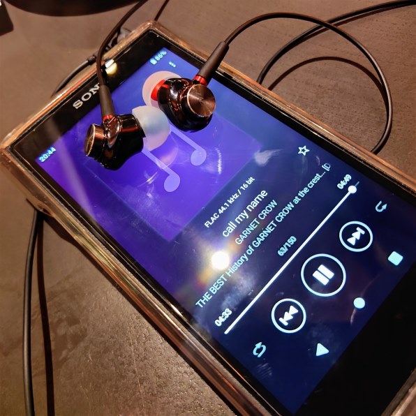 日立マクセル ハイレゾ対応カナル型ヘッドホン MXH-RF550B　新品　廃盤 Amazon.co.jp: 日立マクセル ハイレゾ対応カナル型ヘッドホン