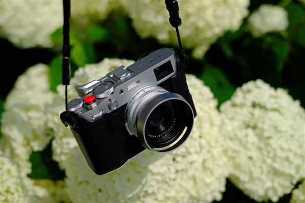 フジノンレンズ XF35mmF2 R WR [シルバー] 中古価格比較 - 価格.com