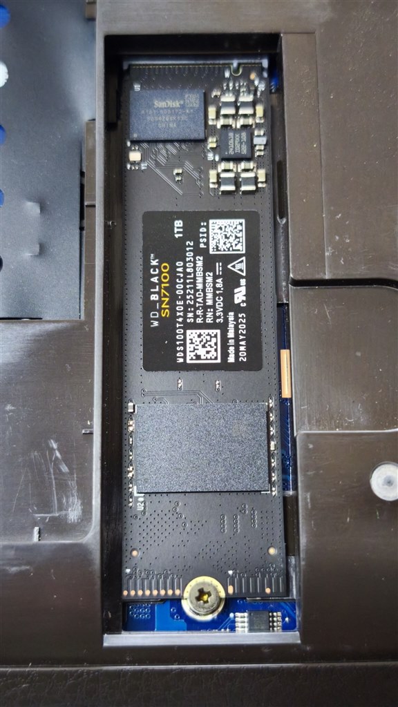 SSD』 富士通 FMV LIFEBOOK NH77/F3 2021年10月発表モデル のクチコミ