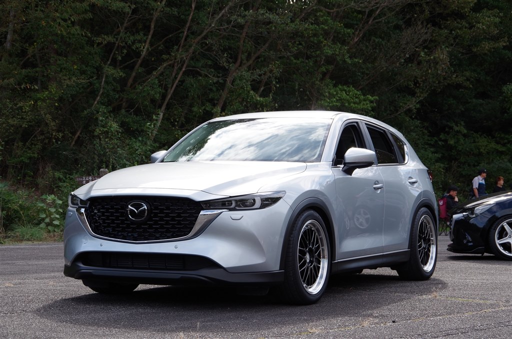 CX-5 KF2P 右ヘッドライト 美品 内部傷あり 中古 CX-5 KF2P 右