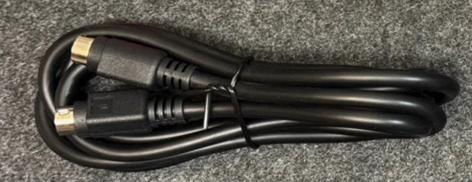 左右を繋げるケーブルについて』 Edifier ED-M60 のクチコミ掲示板